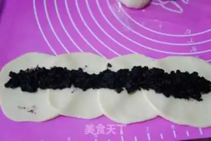 Make Rose bread step 5