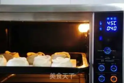 Make Rose bread step 9