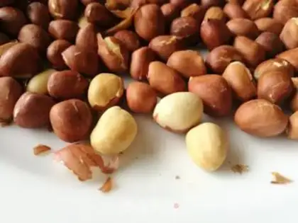 Make Hanging frost peanuts step 2