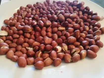 Make Hanging frost peanuts step 3