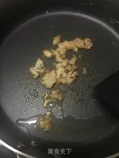 Make Piggy sauce, fried rice step 2