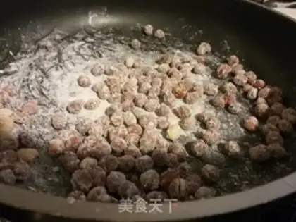 Make Hanging frost peanuts step 9