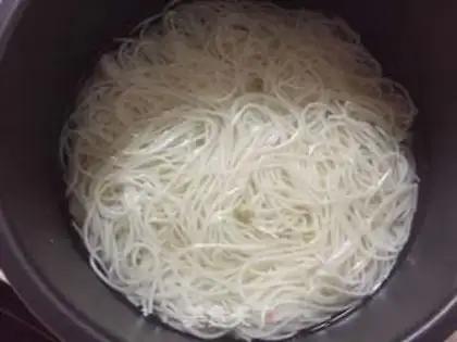 Make Quick-hand five-colored vegetable noodles step 0