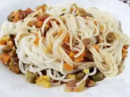 Make Quick-hand five-colored vegetable noodles step 11