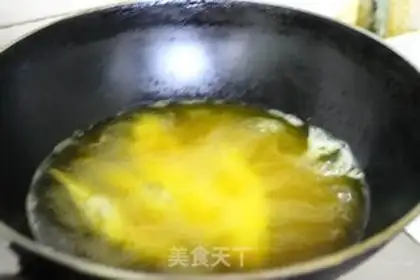 Make Pretzels, fried fish step 3