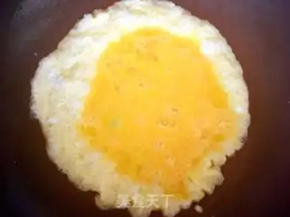 Make Spinach fried eggs step 2