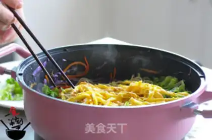 Make Shrimp noodles step 6