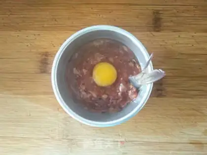 Make Meat and roasted quail eggs step 5
