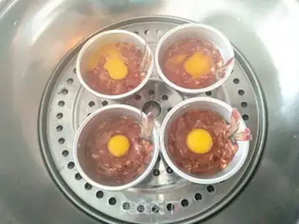 Make Meat and roasted quail eggs step 6