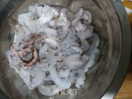 Make Burning fish onions step 1