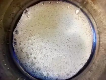 Make Gradual cream naked cake step 2