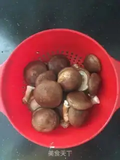 Make A casserole of mushroom chicken step 1