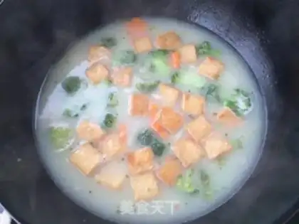 Make Fresh tofu tofu soup step 5