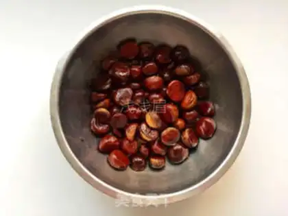 Make Sweet chestnuts roasting step 3