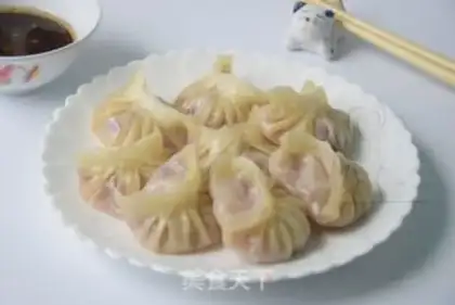 Make "Blucchid and blue pork dumplings." step 9
