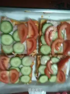 Make Little toast pizza step 4
