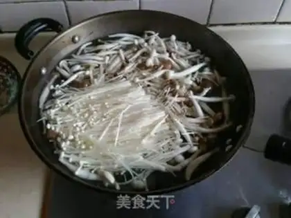 Make Hot cabbage hotpot step 3