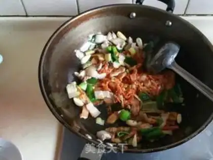 Make Hot cabbage hotpot step 5