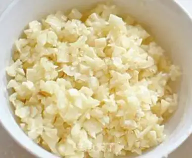 Make Garlic egg sauce step 0