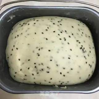 Make Coconut sesame bread step 3