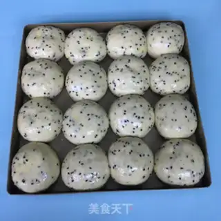 Make Coconut sesame bread step 7