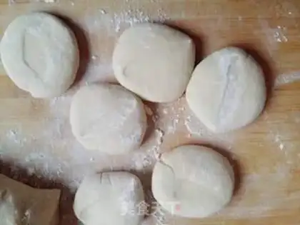 Make Celery buns / cabbage buns step 7
