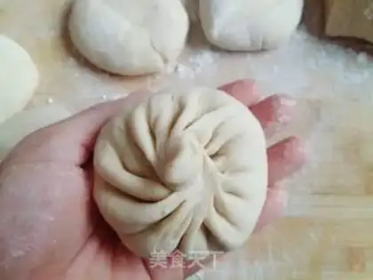 Make Celery buns / cabbage buns step 8