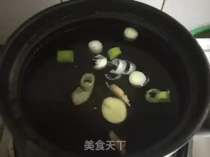 Make radish radish meatball soup step 1