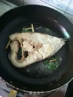 Make Home-cooked fish step 4