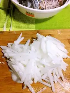Make The radish gravy soup step 2