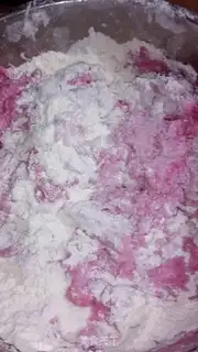 Make Rose buns step 1