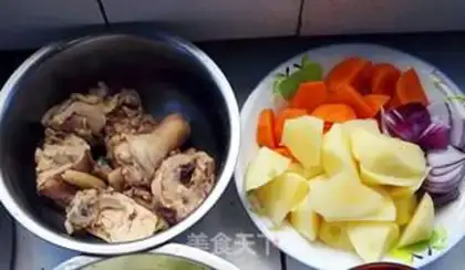 Make Curry potato chicken step 0