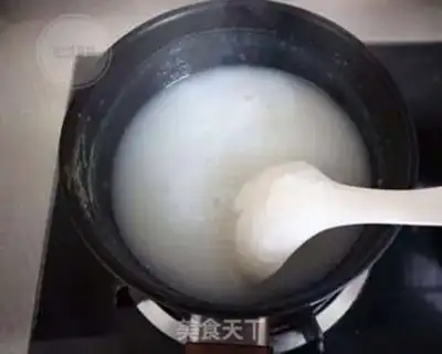 Make The original juicer makes the baby rice step 4