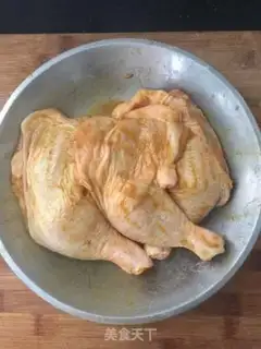 Make High pressure pan salt chicken leg step 3