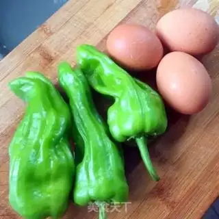 Make Pepper fried eggs step 0