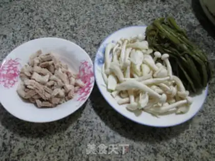Make The veggies make white mushrooms step 0