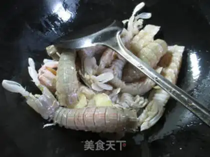 Make The salsa and shrimp step 3