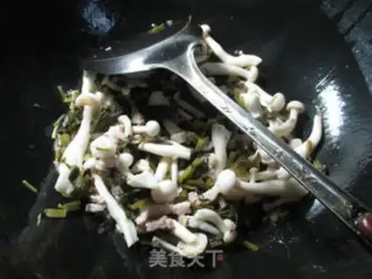 Make The veggies make white mushrooms step 3