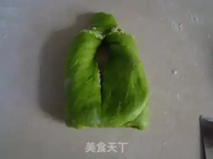 Make Green leaf coconut bread step 12