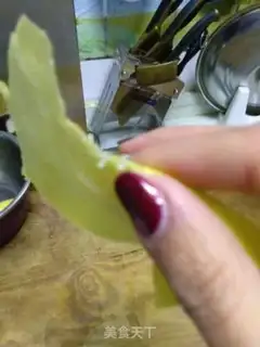 Make Red-tree tea step 1