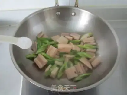Make Hot chicken fin shrimp step 7