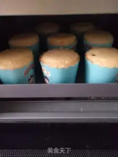 Make SpongeBob cake step 9