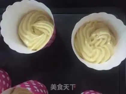 Make Butter cupcakes step 4