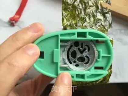 Make Powdery squid corn noodles step 15