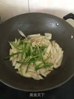 Make Dry apricot mushrooms step 4
