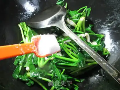 Make White mascara spinach step 4