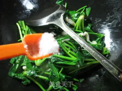 Make White mascara spinach step 5