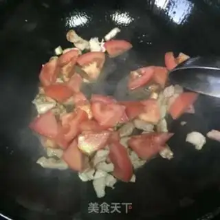 Make Tomato stew noodles step 2