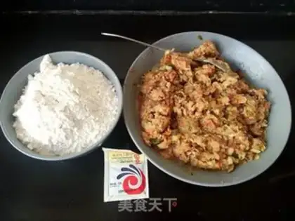 Make Big cabbage meat bun step 0