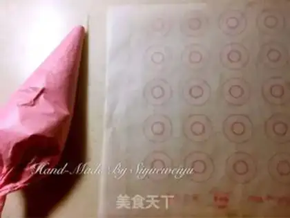 Make Pink Macalon step 12